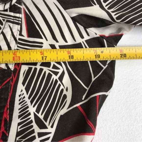 Chicos Tropic Sketch Coren 3/4 Chocolate Button Up Jacket Women Size Small - Picture 7 of 13